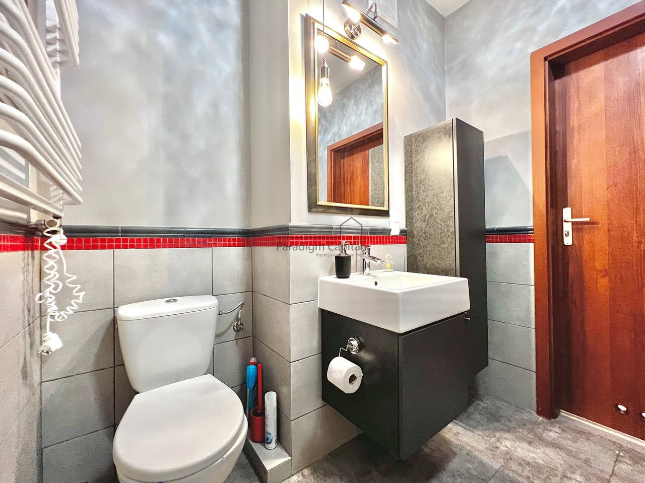 APARTAMENT 3 POKOJE | KLIMATYZACJA | GARAŻ | PODGÓRZE
