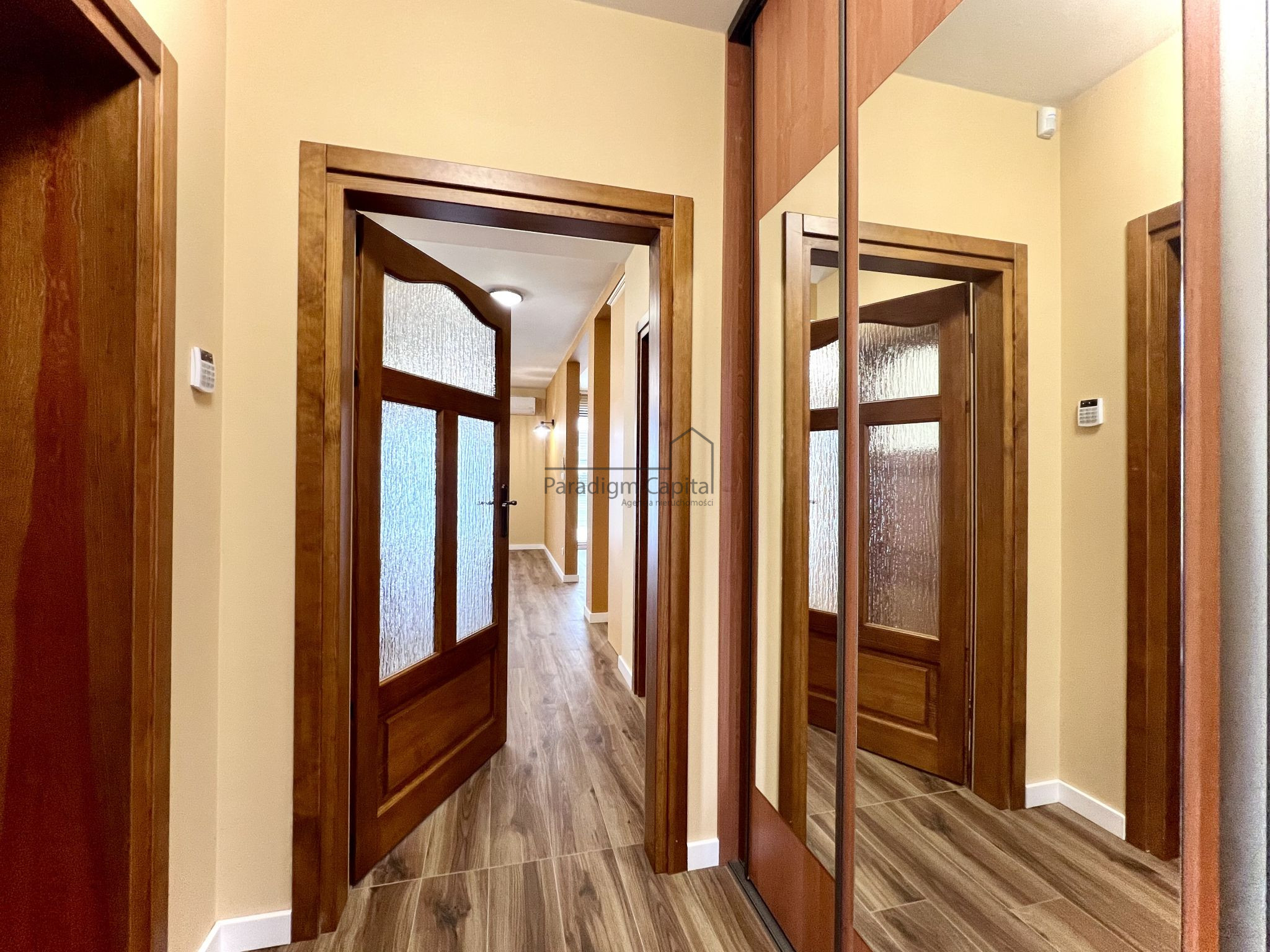 KOMFORTOWY DOM DLA RODZINY | OGRÓD + TARAS 40 m² | 15 MIN DO KRAKOWA | GARAŻ