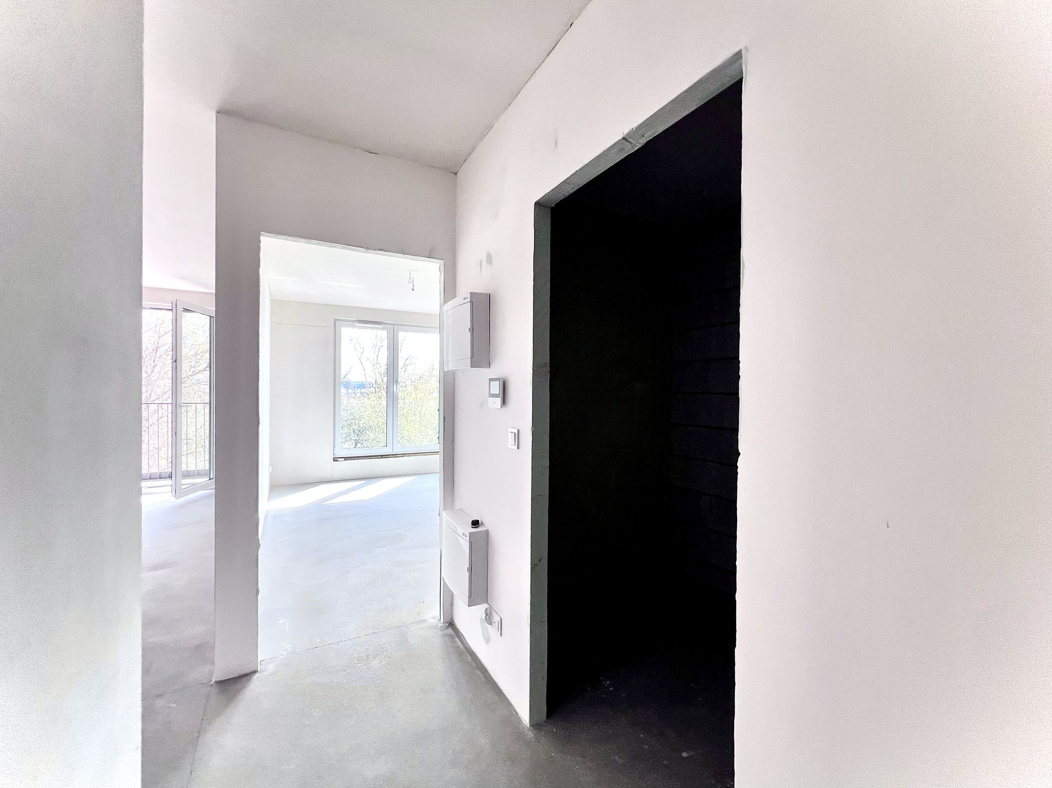 2-POKOJOWE MIESZKANIE 42 m² – BALKON – PODGÓRZE / ZABŁOCIE – TOP LOKALIZACJA