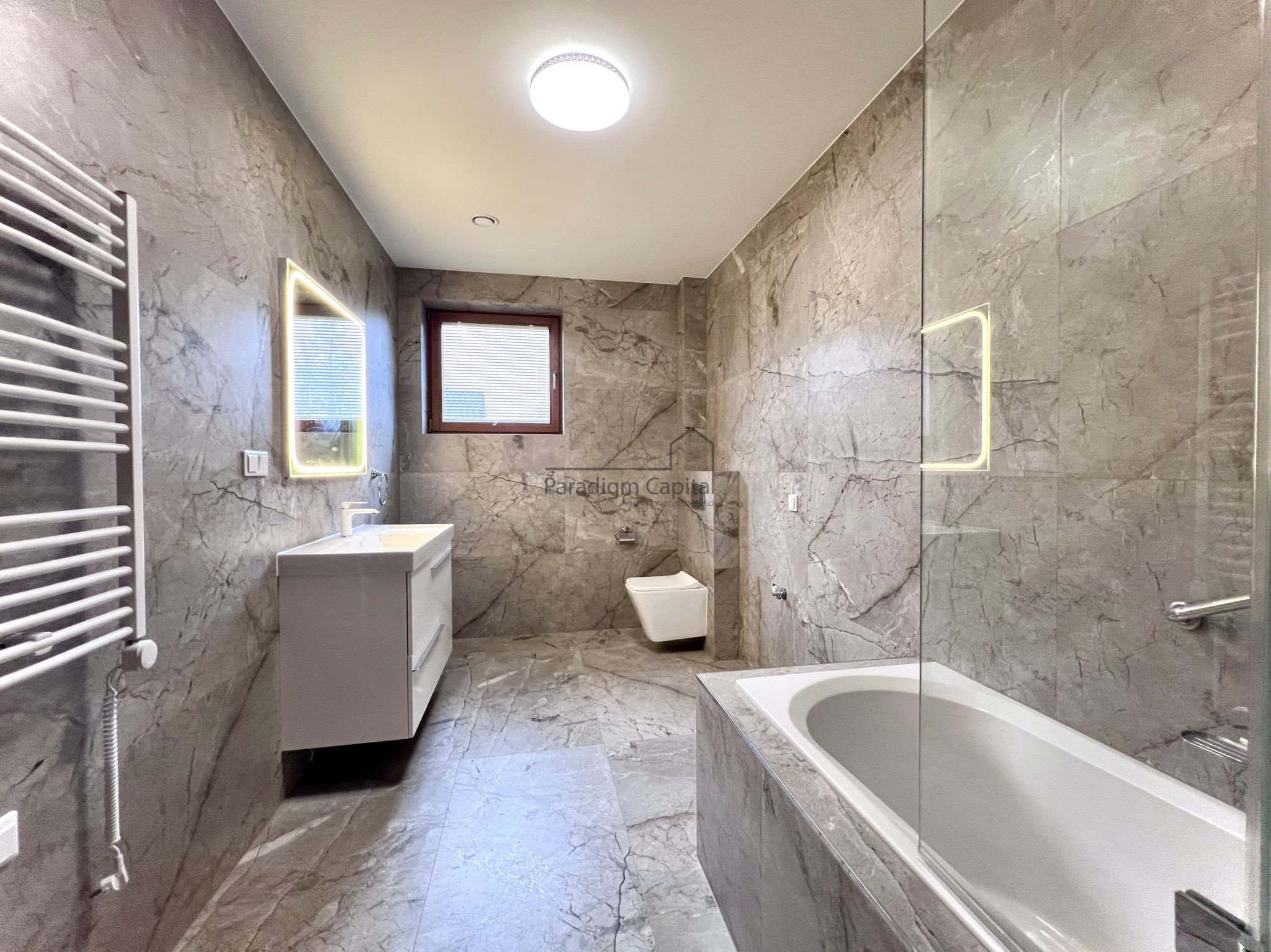 KOMFORTOWY DOM DLA RODZINY | OGRÓD + TARAS 40 m² | 15 MIN DO KRAKOWA | GARAŻ