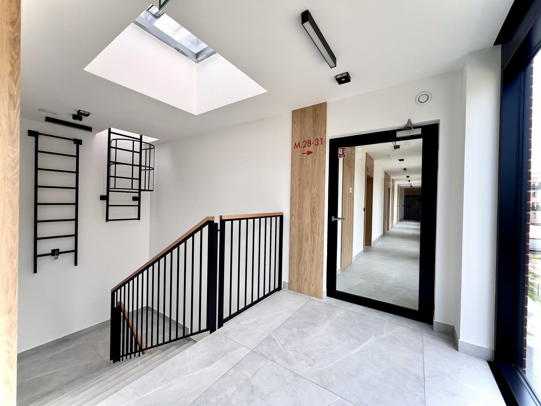 2-POKOJOWE MIESZKANIE 42 m² – BALKON – PODGÓRZE / ZABŁOCIE – TOP LOKALIZACJA