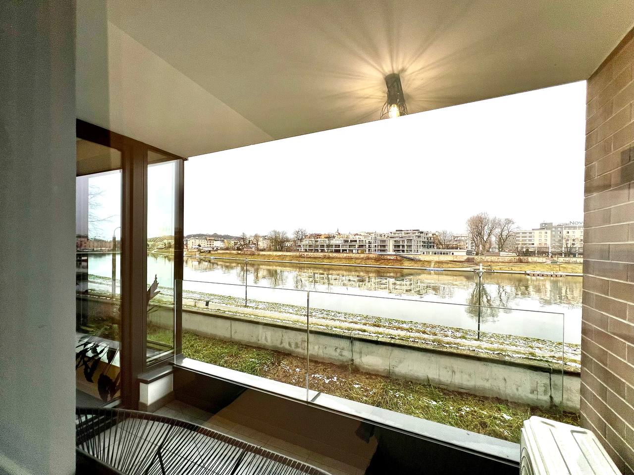 APARTAMENT Z WIDOKIEM NA WISŁĘ | 3 POKOJE | GARAŻ | DĘBNIKI