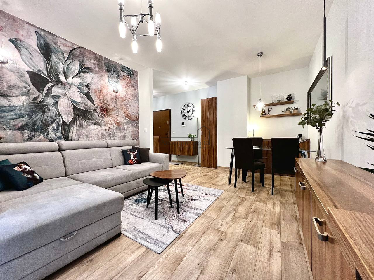APARTAMENT 3 POKOJE | KLIMATYZACJA | GARAŻ | PODGÓRZE