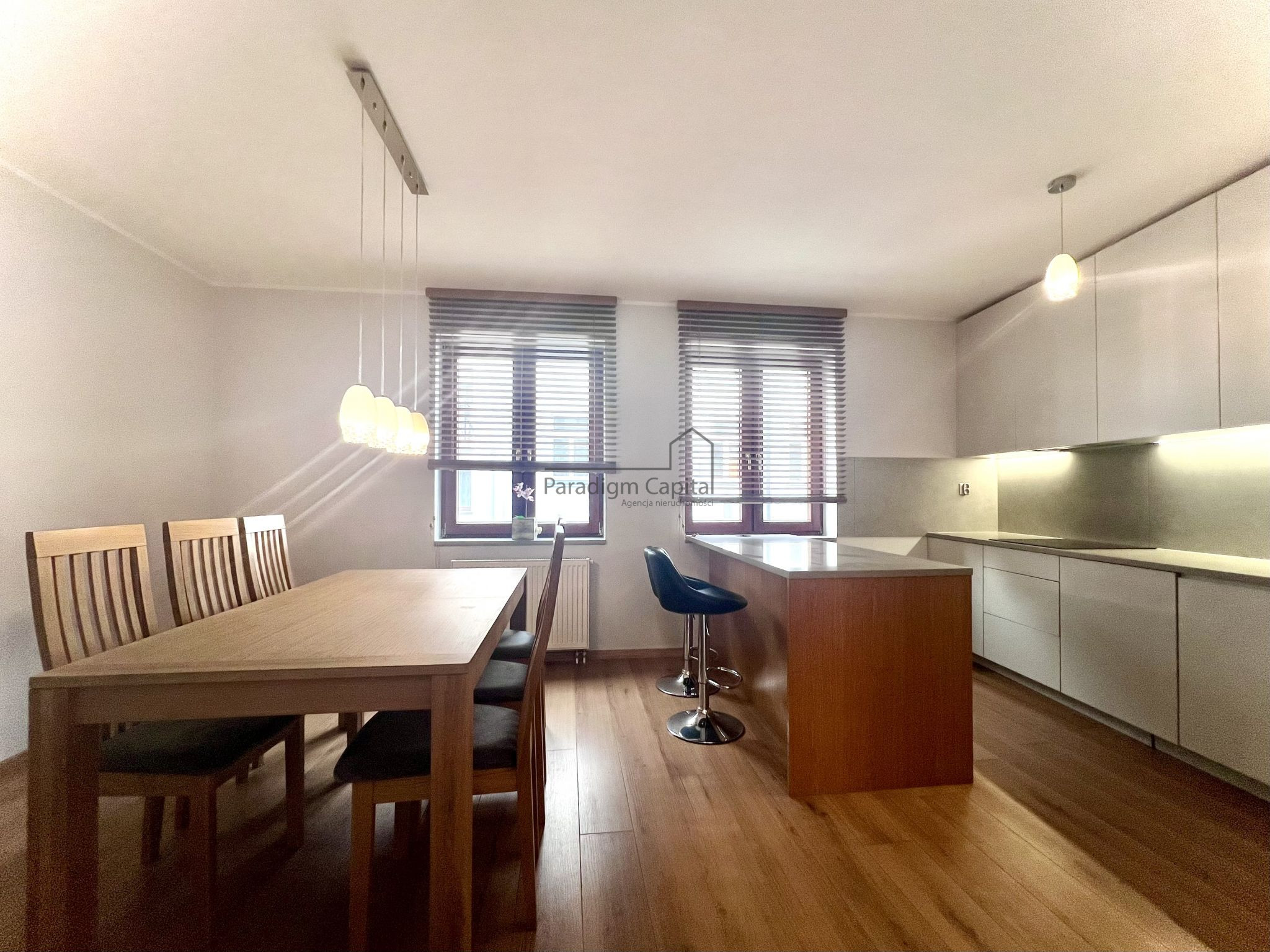 Dom 125 m² na wynajem – Kraków Podgórze – garaż, ogródek