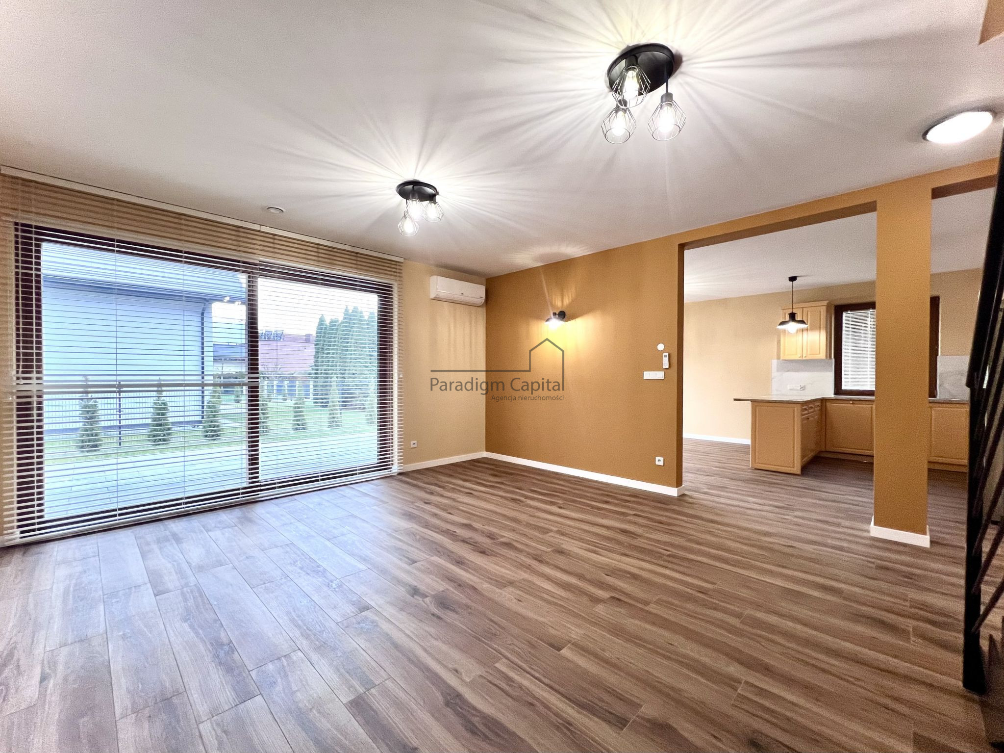 KOMFORTOWY DOM DLA RODZINY | OGRÓD + TARAS 40 m² | 15 MIN DO KRAKOWA | GARAŻ