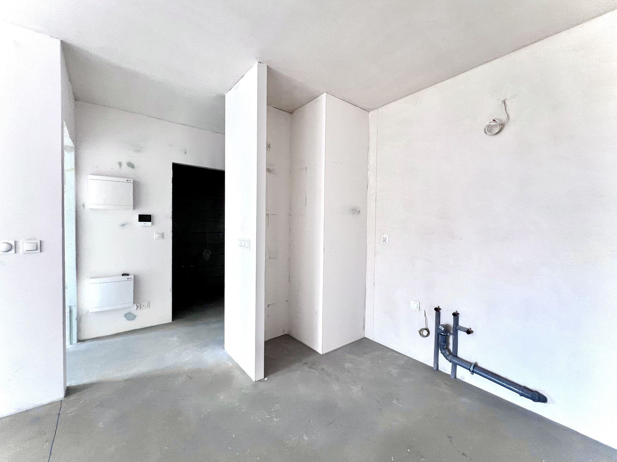 2-POKOJOWE MIESZKANIE 42 m² – BALKON – PODGÓRZE / ZABŁOCIE – TOP LOKALIZACJA