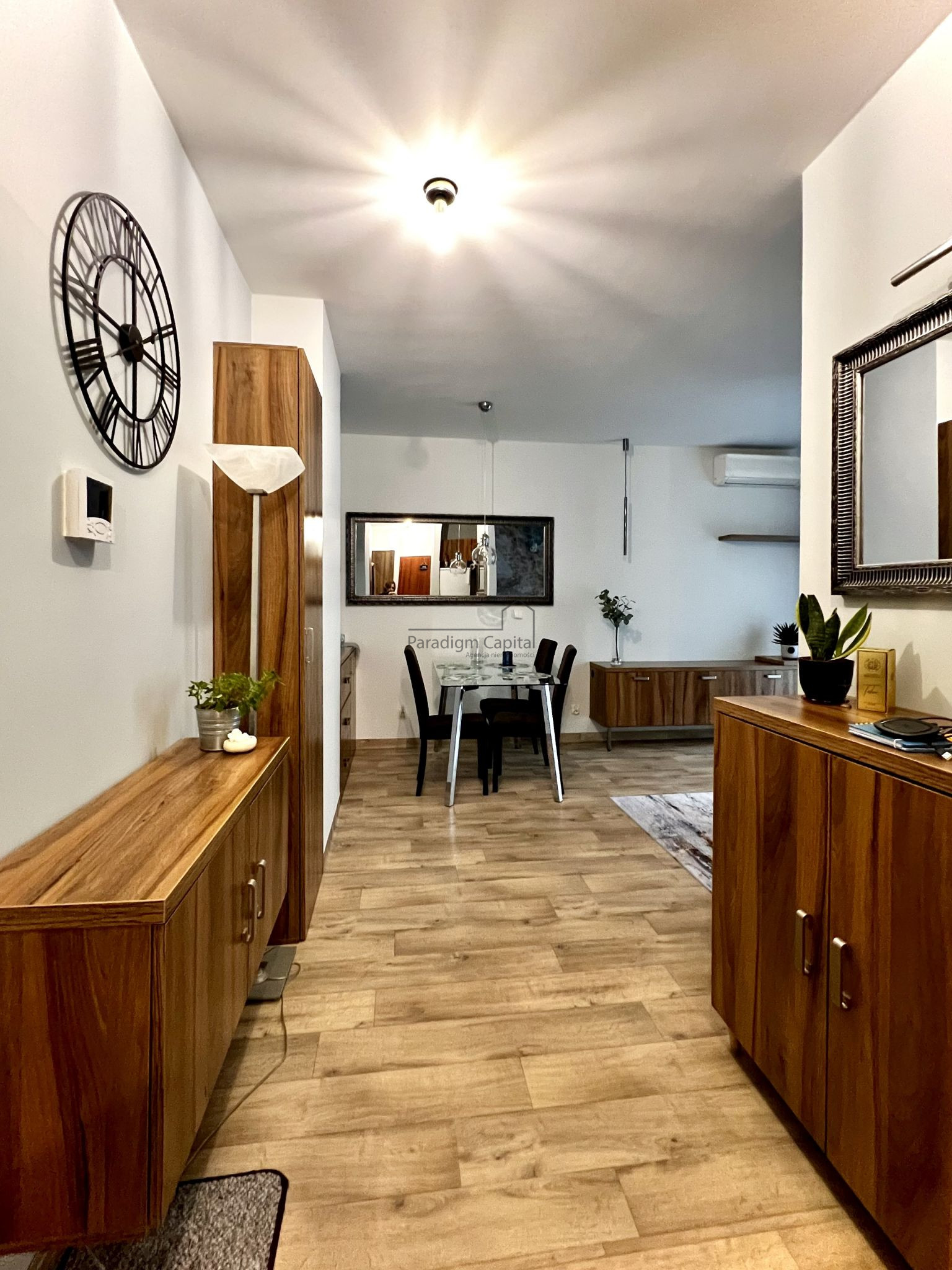 APARTAMENT 3 POKOJE | KLIMATYZACJA | GARAŻ | PODGÓRZE