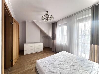 Dom 125 m² na wynajem – Kraków Podgórze – garaż, ogródek