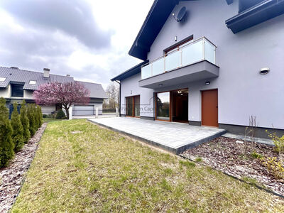 KOMFORTOWY DOM DLA RODZINY | OGRÓD + TARAS 40 m² | 15 MIN DO KRAKOWA | GARAŻ