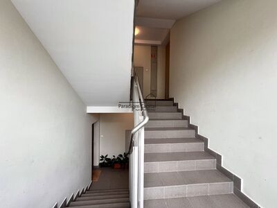 KAMERALNE 2 POKOJE | BALKON 10 m² | GARAŻ | ZIELEŃ I CISZA