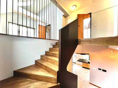 Reprezentacyjny dom 300 m² – Kraków Salwator – biuro, kancelaria, firma