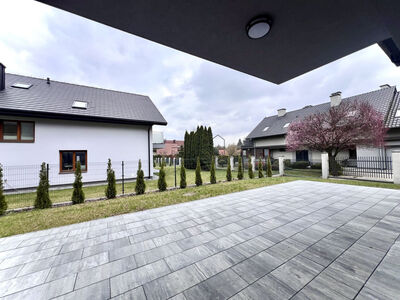 KOMFORTOWY DOM DLA RODZINY | OGRÓD + TARAS 40 m² | 15 MIN DO KRAKOWA | GARAŻ