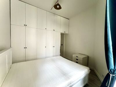 Kazimierz – 2-pokojowe mieszkanie 52 m² z oddzielną kuchnią, Starowiślna ogród