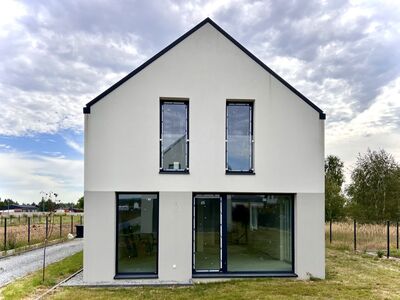 OSTATNI DOM WOLNOSTOJĄCY 140 m² – MNIKÓW, BLISKO KRAKOWA, POMPA CIEPŁA