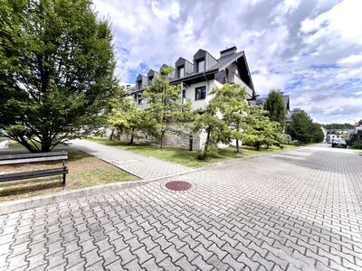 Wyjątkowe, kameralne mieszkanie z balkonem 10 m² – Kraków, zieleń, cisza