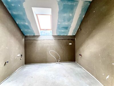 OSTATNI DOM WOLNOSTOJĄCY 140 m² – MNIKÓW, BLISKO KRAKOWA, POMPA CIEPŁA