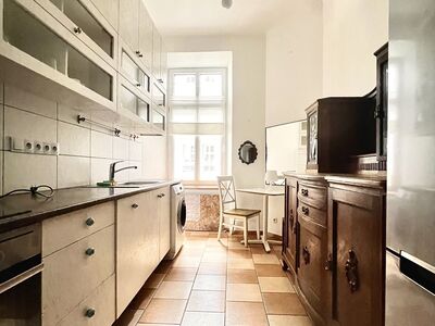 Kazimierz – 2-pokojowe mieszkanie 52 m² z oddzielną kuchnią, Starowiślna ogród